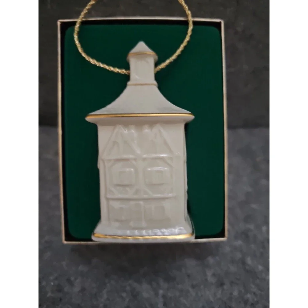 Lenox 1987 Annual Ornament PEACEFUL VILLAGE CHURCH Porcelain Christmas In Box
